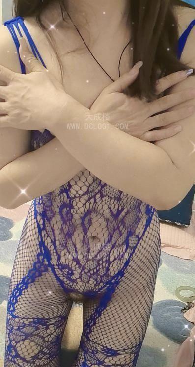 东北美腿少妇