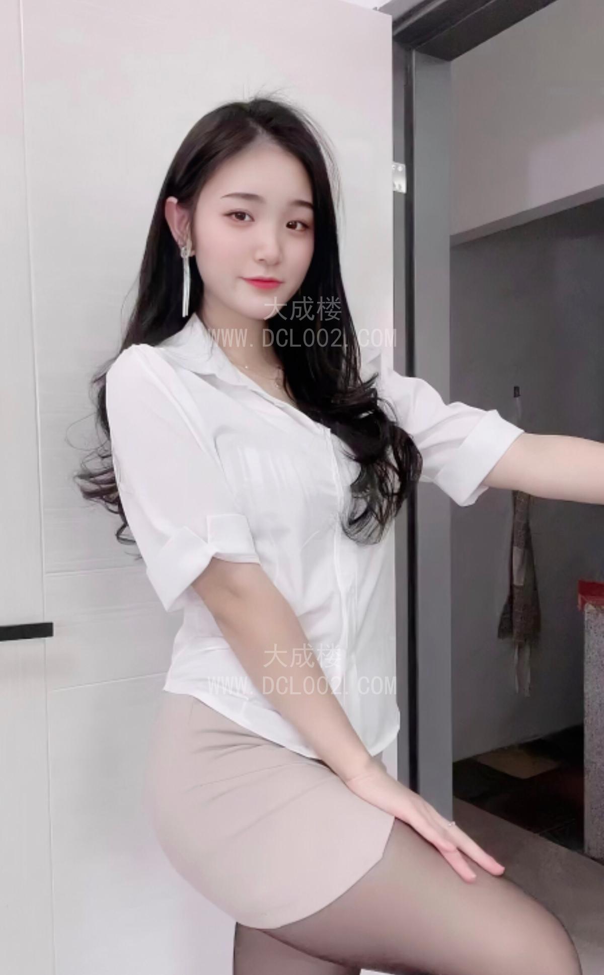 郑州粉穴萌妹